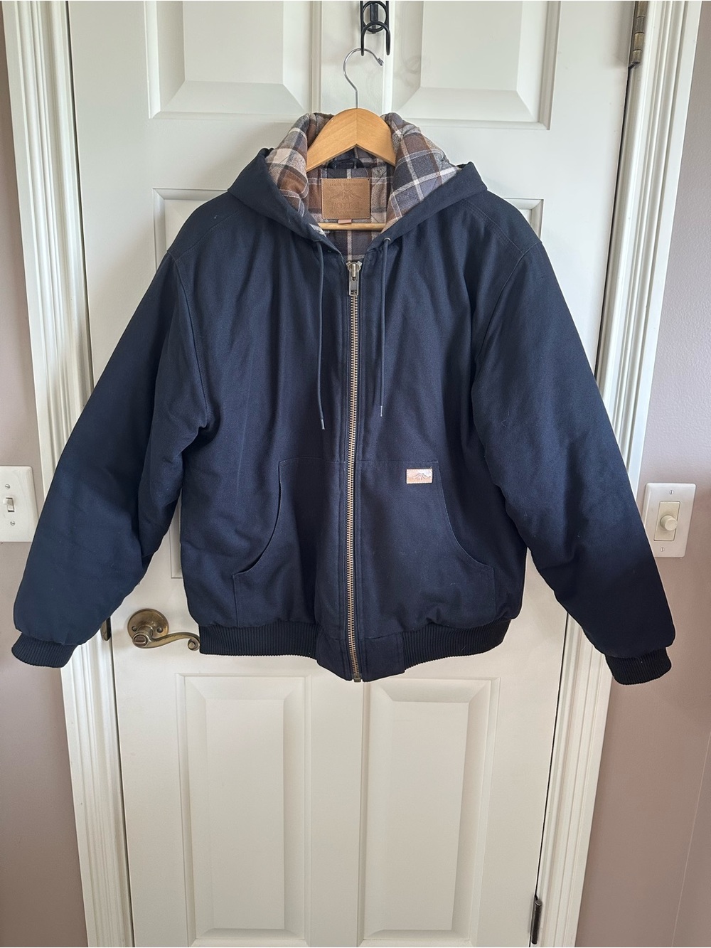 Pacific Trail Men’s Navy Insulated Hooded Bomber Jacket Plaid Lined Size M